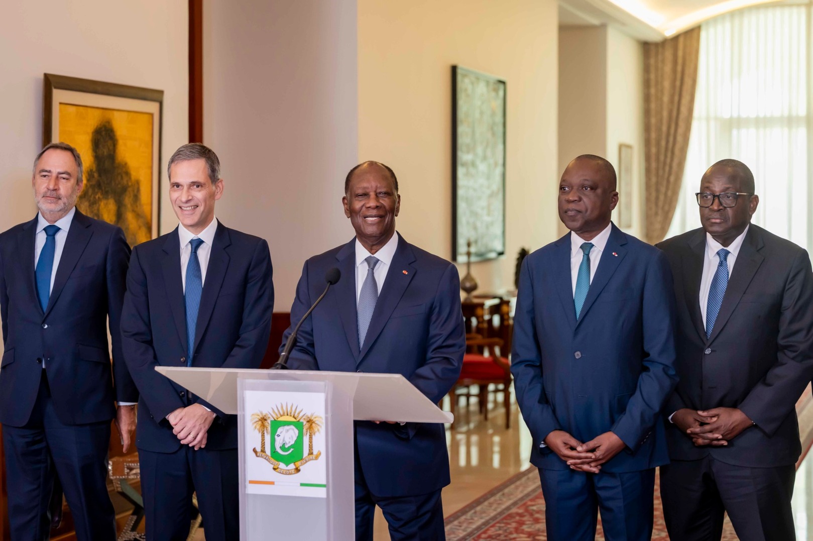 Ouattara Holds Talks with CMA CGM Chief on Strategic Cooperation